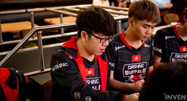 Invenglobal phỏng vấn Dashing Buffalo trước Rift Rivals